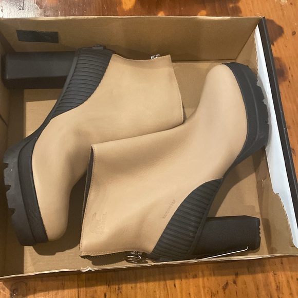 Sorel Dacie waterproof leather zip up tan black size 9.5 heeled NWT NIB - Picture 6 of 16